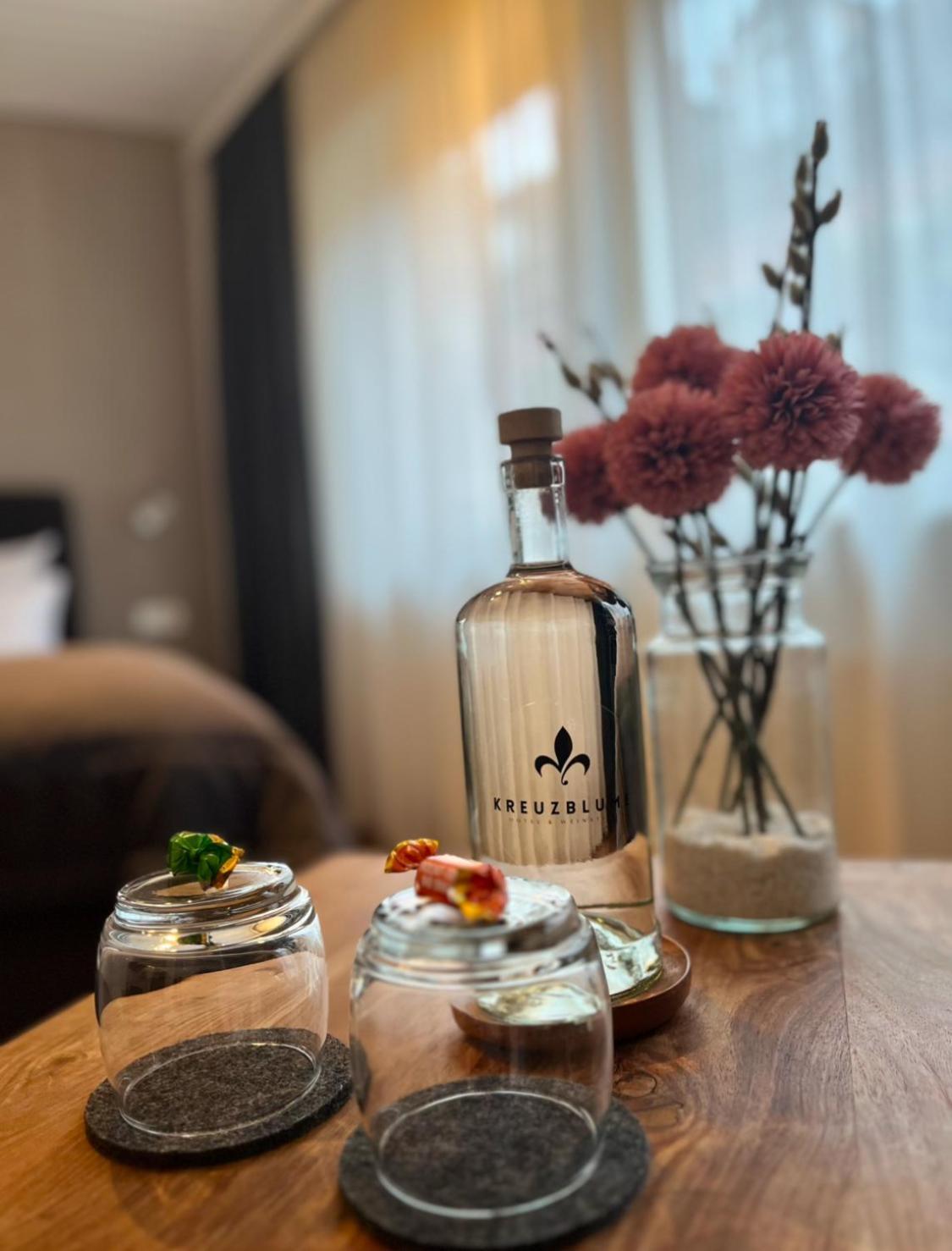 Kreuzblume Hotel & Weinstube Фрайбург Екстериор снимка